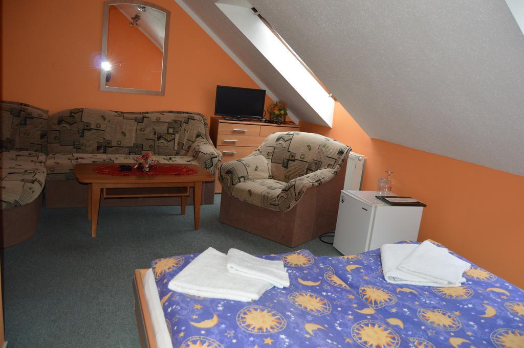 Hotel Paradise Ostrava Cameră foto