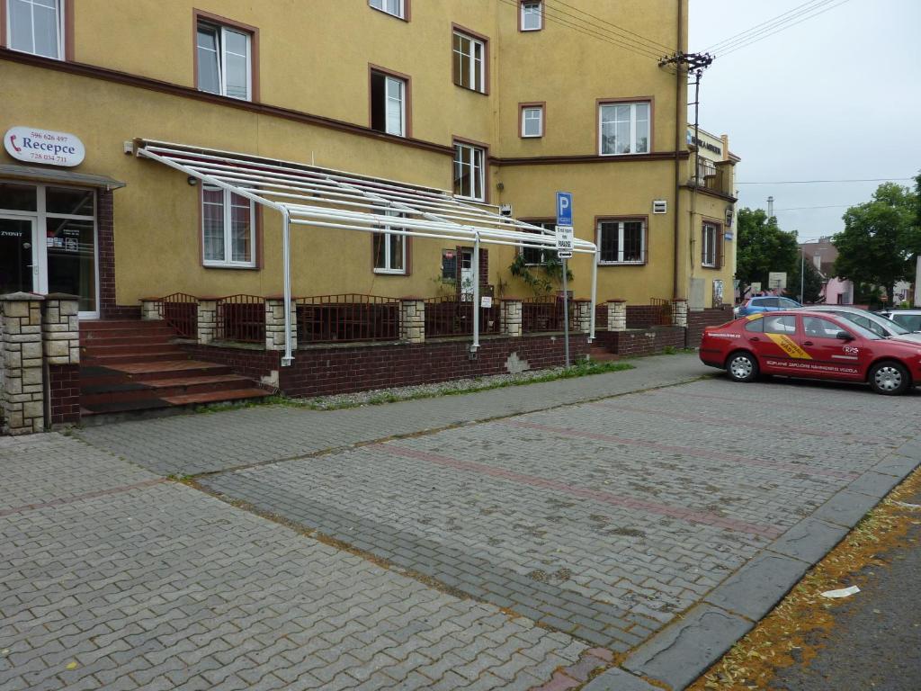 Hotel Paradise Ostrava Exterior foto